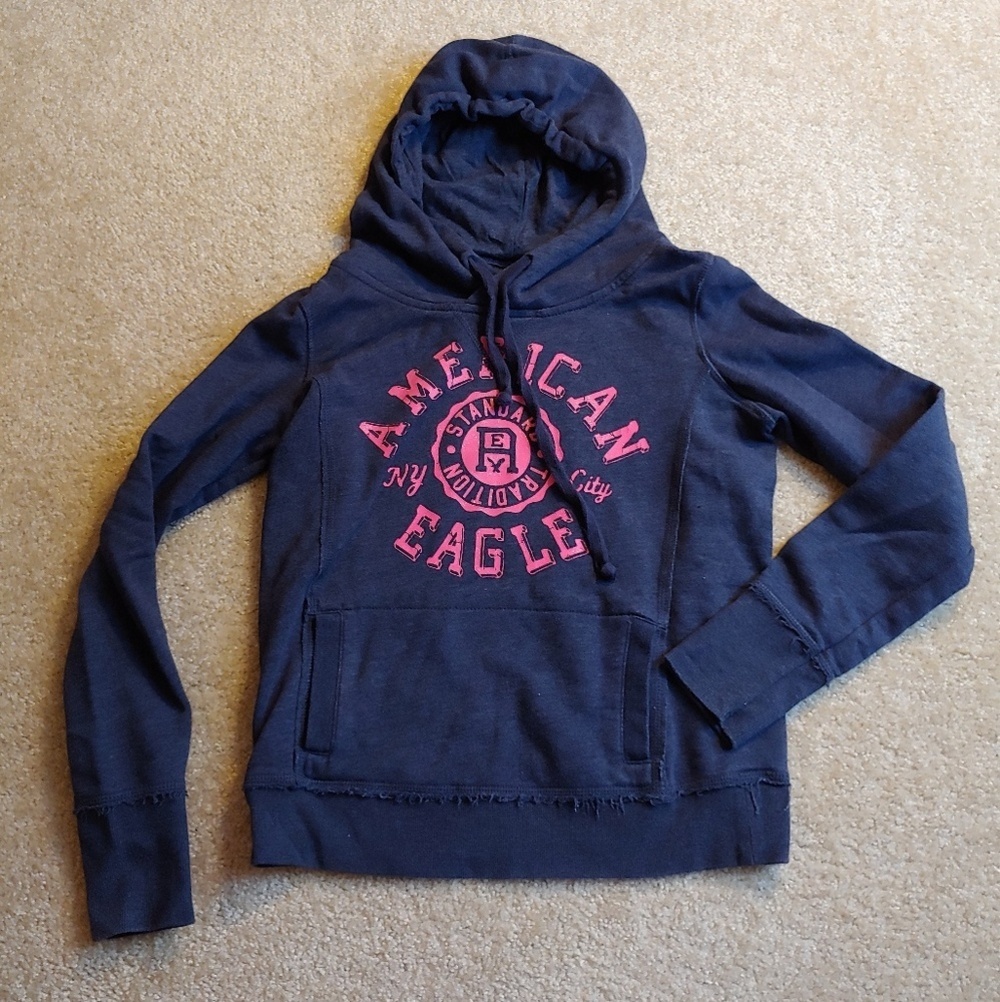 American eagle‎ gently worn navy&pink hoodie
